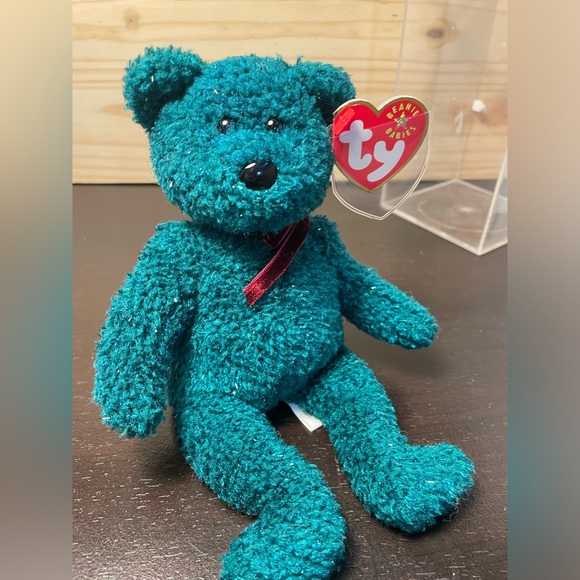 2001 Holiday Teddy, Ty Beanie Baby // 3/$38 - Picture 7 of 14